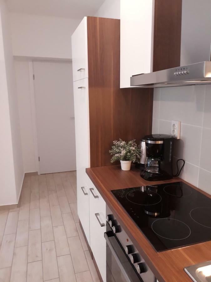 סנג' Apartments Lucija מראה חיצוני תמונה