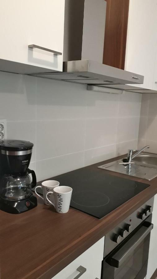 סנג' Apartments Lucija מראה חיצוני תמונה